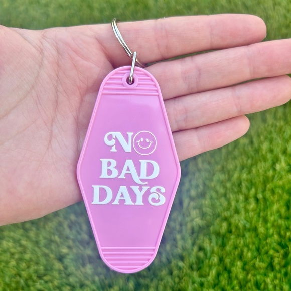 Handmade Pink Motel Keychain – Choose Your Style (Gingham, Smiley, Bows & More) - Picture 8 of 15